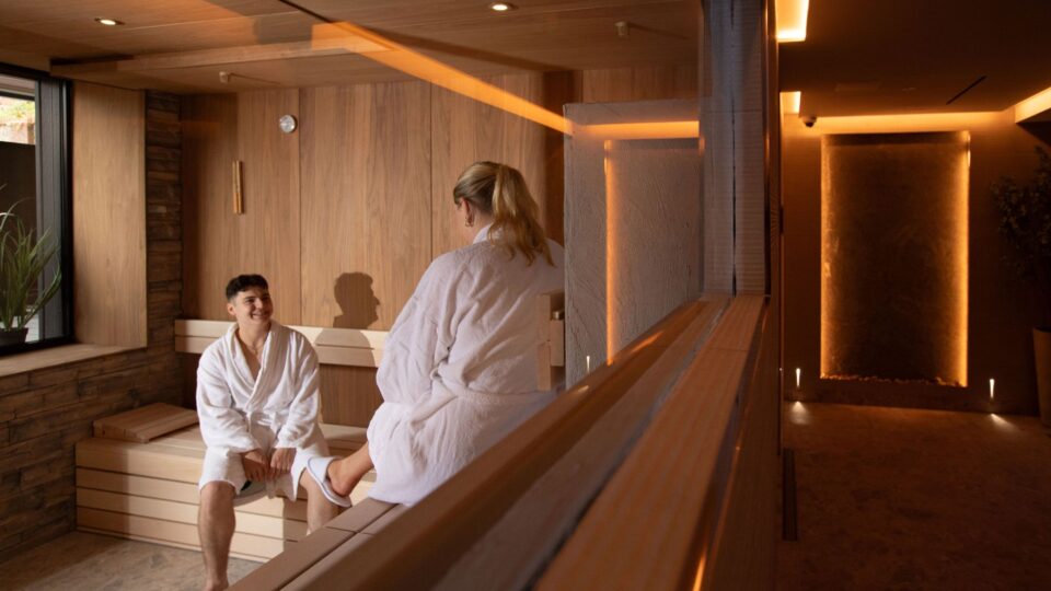 Spa-Sauna-Couple